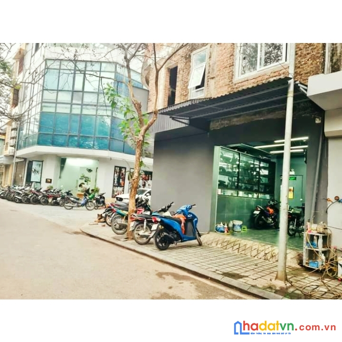 Lê văn lương, thanh xuân, dt 140m2 3 tầng, lô góc 2 mặt tiền ô tô tránh, tòa nhà, kinh doanh.