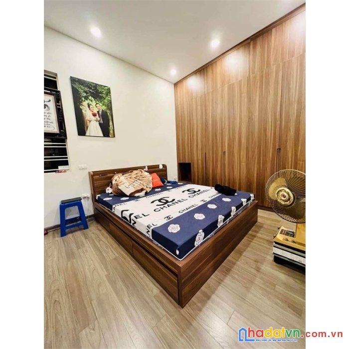 Bán nhà phố nguyễn quý đức, giữa  chợ kinh doanh đỉnh, dt 79m2. giá chỉ nhỉnh 14 tỷ. 0338080356