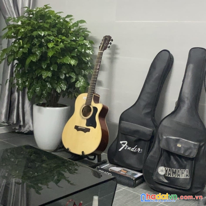 Nhà mặt tiền đỗ nhuận gần bến xe, 90m2, 3 tầng đẹp, có hồ bơi, giá đầu tư