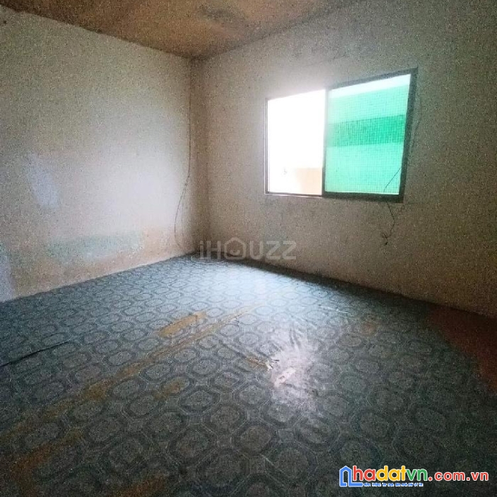 Bán gấp nhà lạc long quân cách mặt tiền đường 10m 90m2 chỉ 7 tỷ