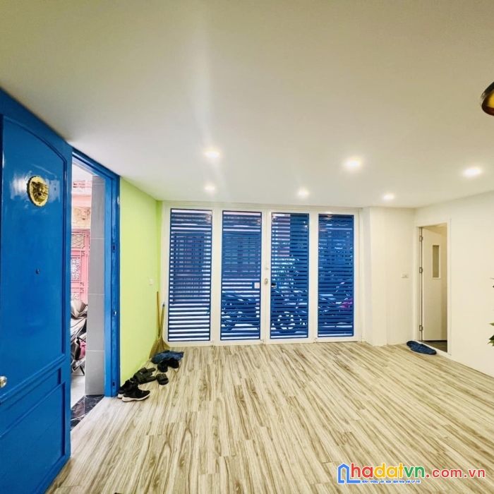 168 hào nam 40m2 4t 4,9 tỷ gara ôtô 7 chỗ lô góc 3 thoáng kdvp