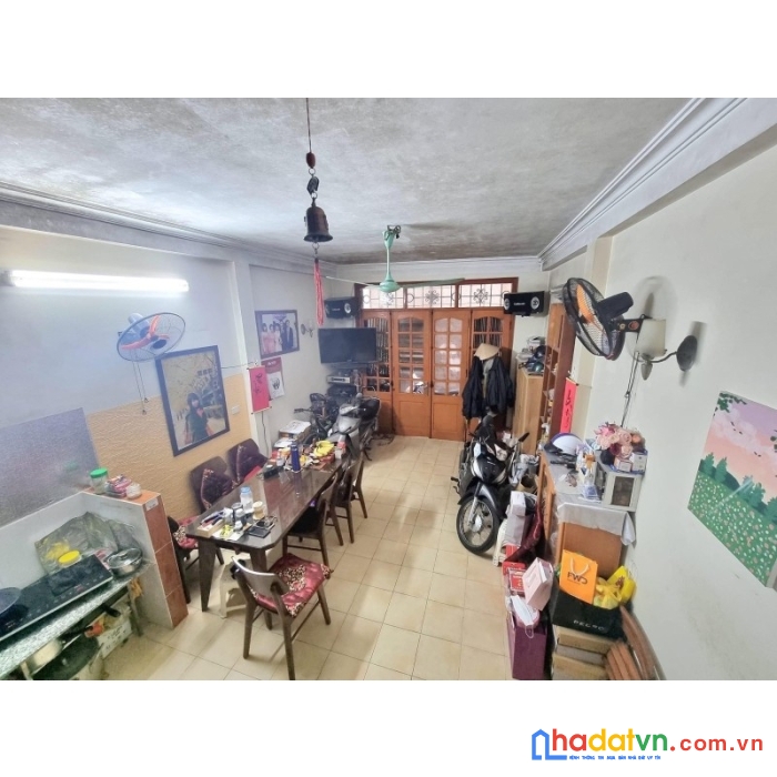 Chỉ 4 tỷ sở hữu nhà trần quý cáp 40m2 4 tàng, oto tránh, kinh doanh nhỏ, lh 0966037496