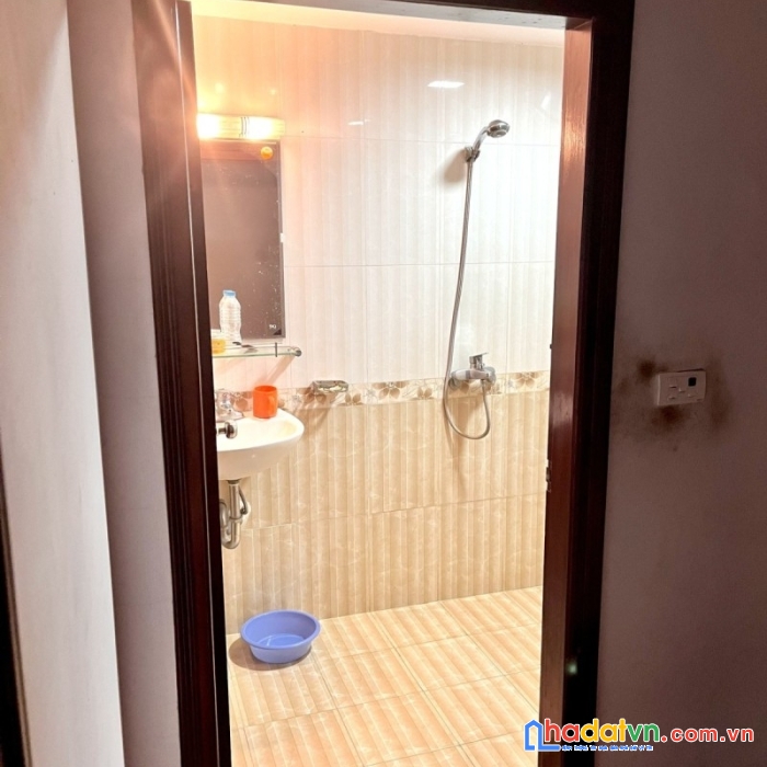 Bán nhà trần quý cáp 34m2 x 6 tầng, không quy hoạch, ngõ to rộng, an ninh đỉnh, 4,3 tỷ, lh