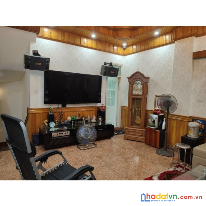 Bán nhà trần quý cáp 30m2 x 6 tầng, 2 thoáng vĩnh viễn, oto tránh, gần phố, lh 0966037496