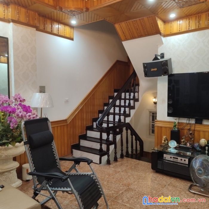 Bán nhà trần quý cáp 30m2 x 6 tầng, 2 thoáng vĩnh viễn, oto tránh, gần phố, lh 0966037496