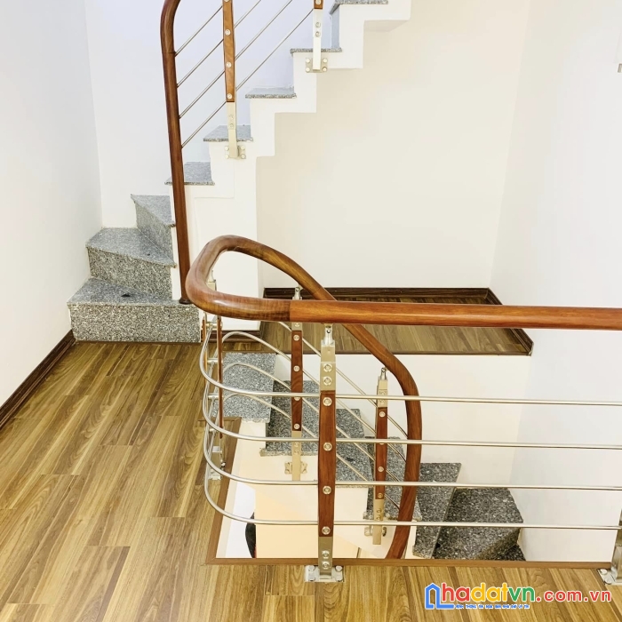 Bán nhà ngõ 87 tam trinh - xe 3 gác đỗ cửa -sổ đỏ riêng 24m2 x 4 tầng - 2,65 tỷ