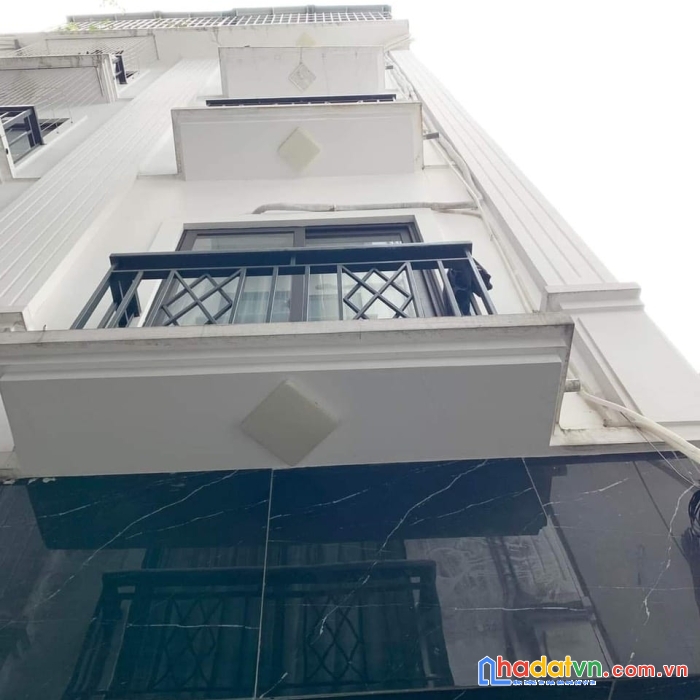 Hộ khẩu cầu giấy diện tích 30m2 x 5 tầng nhà đẹp an sinh đỉnh giá 3.7 tỷ