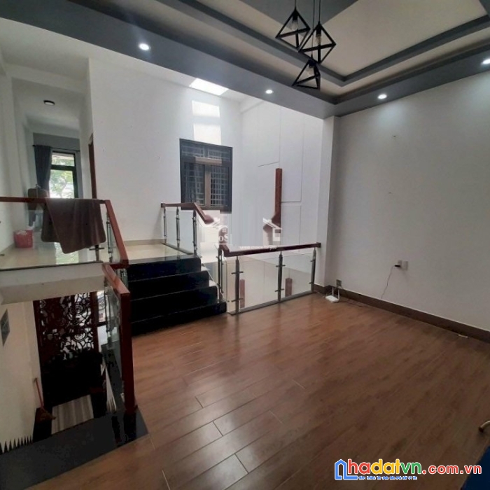 .nhà mặt tiền đường 7.5m hoà thọ đông, 100m2, đẹp