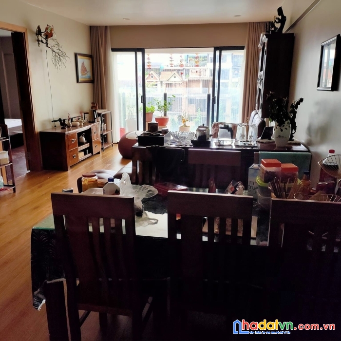 Chung cư chelsea park trung kính, 100m2, 4.7 tỷ, 3 phòng ngủ