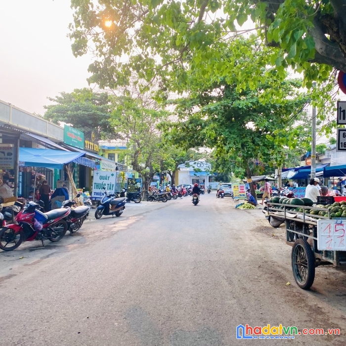 Giá siêu hời - lô hoà tiến ngay chợ lệ trạch
