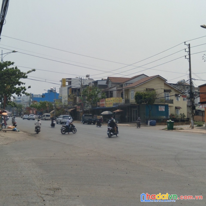 Chính chủ cần bán căn nhà mặt tiền trung tâm tt liên nghĩa - đức trọng - lâm đồng