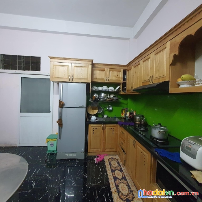 Bán nhà hẻm xe hơi 8m nguyễn hữu cảnh, cạnh landmart 81, dt: 5.7x20m, 3 tầng, 20.5 tỷ