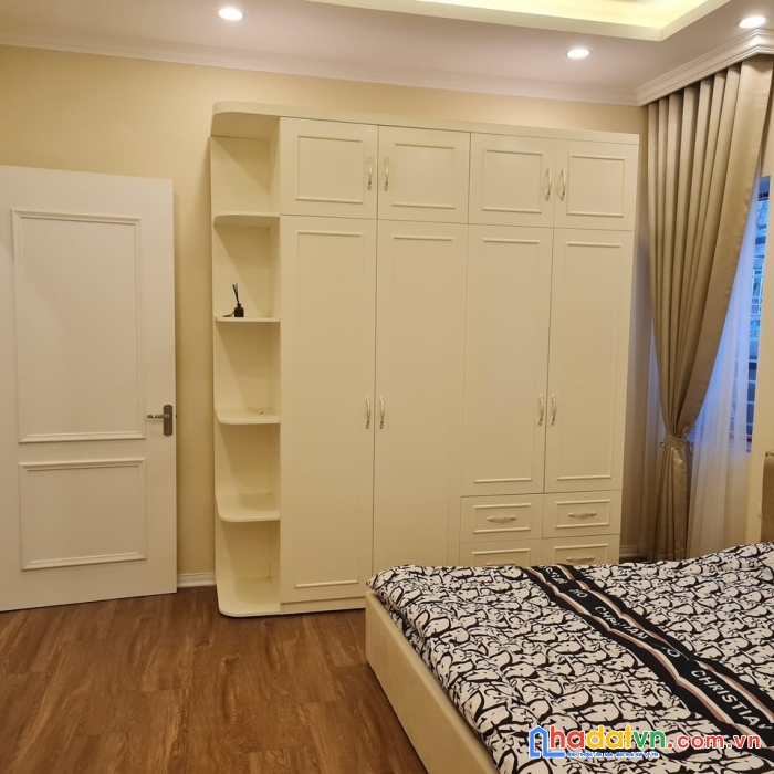 Bán nhà trương định 52m x 5 tầng x mt4,2m giá 5,2 tỷ full nội thất
