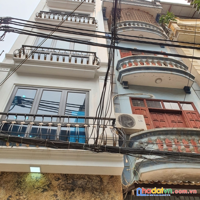 Bán nhà đội cấn, ba đình 44m2 6t. mt5m. giá: 8.6 tỷ. mặt ngõ thông, kinh doanh. thang máy.