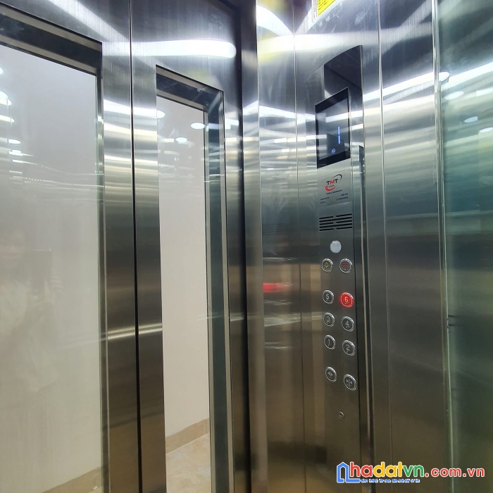 Bán nhà đội cấn, ba đình 44m2 6t. mt5m. giá: 8.6 tỷ. mặt ngõ thông, kinh doanh. thang máy.