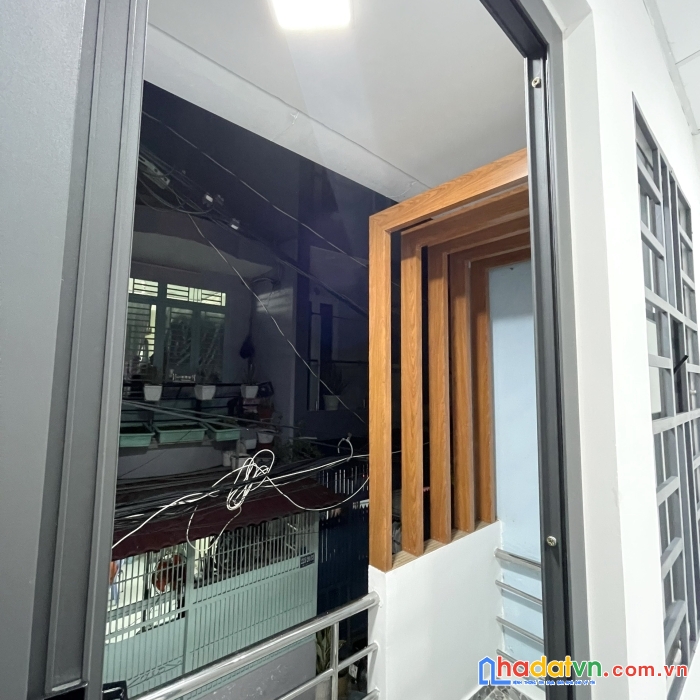 Nhà 2 tầng nở hậu hẻm tạ quang bửu p3q8. giá 1,85 tỷ bớt lộc