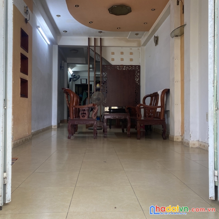 Chính chủ cần bán gấp nhà nguyên căn mặt đường yên thế, p2, tân bình