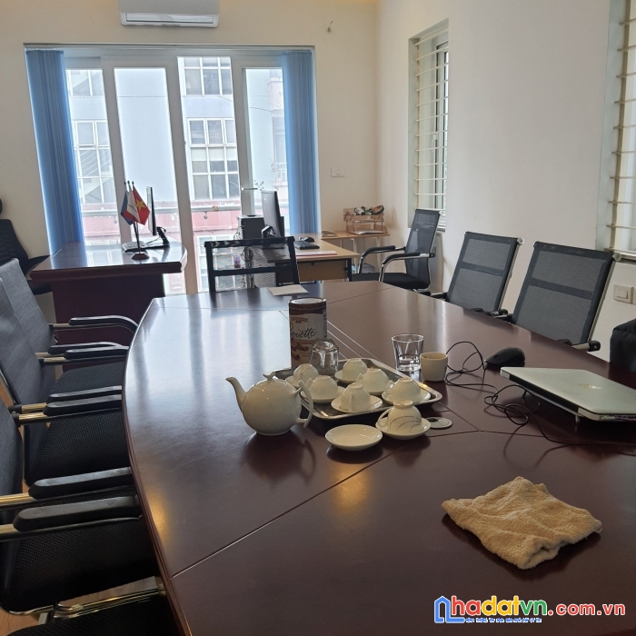 Cho thuê biệt thự mỹ đình - 130m2, 4 tầng - thang máy - giá 40 triệu