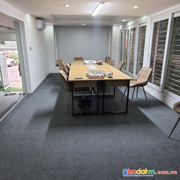 Cho thuê biệt thự mỹ đình - 130m2, 4 tầng - thang máy - giá 40 triệu