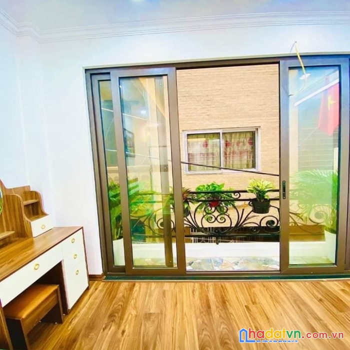 Siêu phẩm nhà 5 tầng gần trường đại học bách khoa gần ngã tư tạ quang bửu phố bạch mai quận hai bà