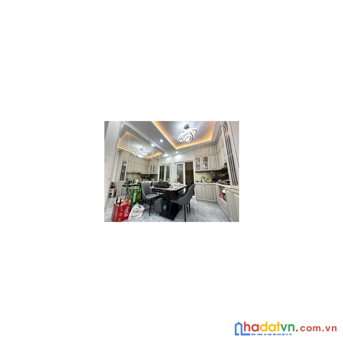 Bán nhà tôn đức thắng, gần phố, tặng nội thất, 50m2 4t, giá 5.4 tỷ
