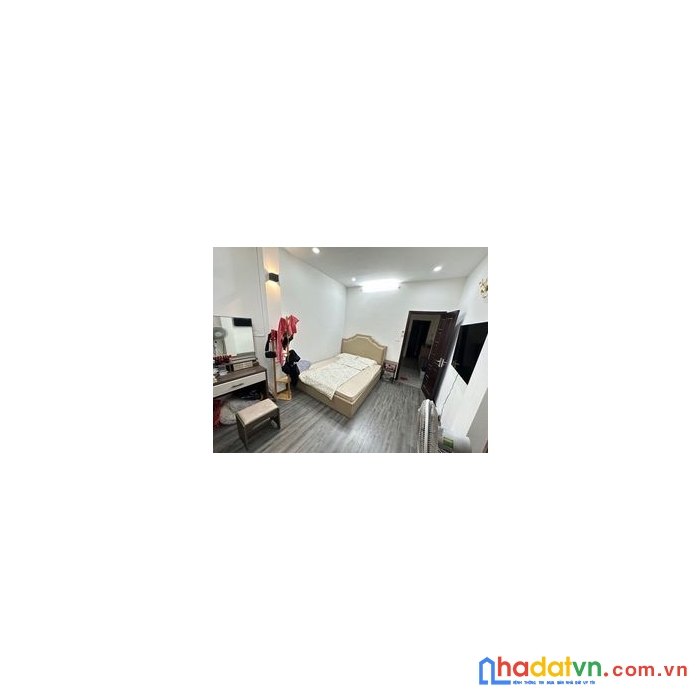 Bán nhà tôn đức thắng, gần phố, tặng nội thất, 50m2 4t, giá 5.4 tỷ