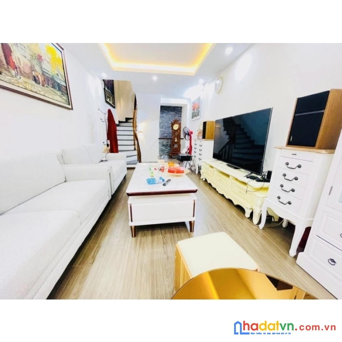 Siêu hiếm phố xã đàn quận đống đa 48m 5 tầng mặt tiền cực thoáng ngõ thông gần phố nhỉnh 4 tỷ lh