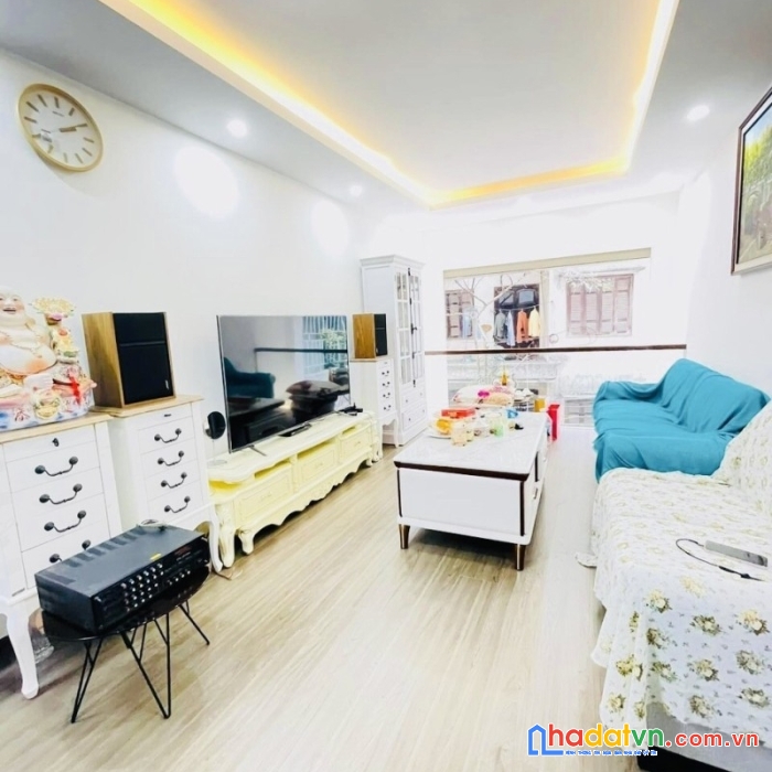 Siêu hiếm phố xã đàn quận đống đa 48m 5 tầng mặt tiền cực thoáng ngõ thông gần phố nhỉnh 4 tỷ lh