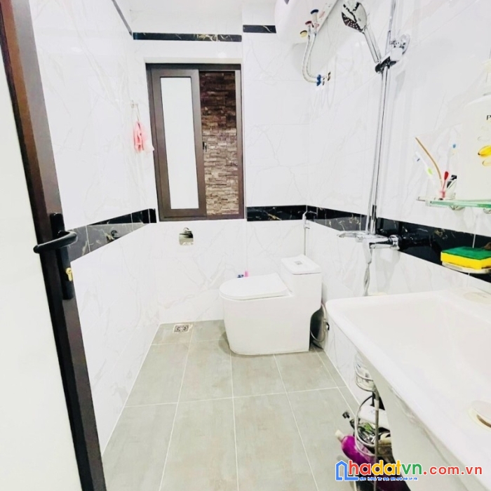 Siêu hiếm phố xã đàn quận đống đa 48m 5 tầng mặt tiền cực thoáng ngõ thông gần phố nhỉnh 4 tỷ lh