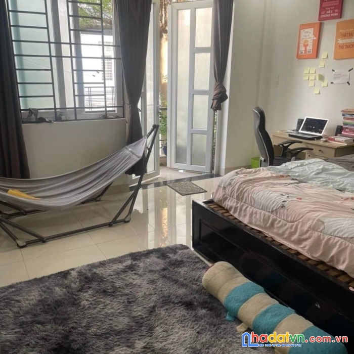 Bán nhà đường quốc lộ 13 hiệp bình phước 81m n5m ô tô trong nhà