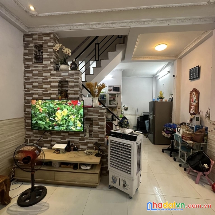 Bán nhà 4 tầng hẻm 10m đường phạm văn chiêu gò vấp