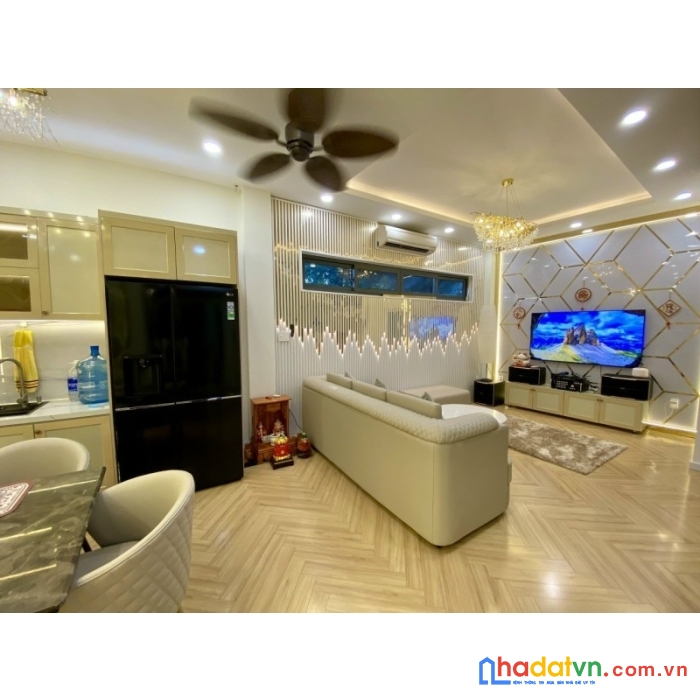 Bán nhà tân bình hxh biệt thự mini ngang 8m 3 tầng đẹp lung linh sát mặt tiền trương công định 6.4