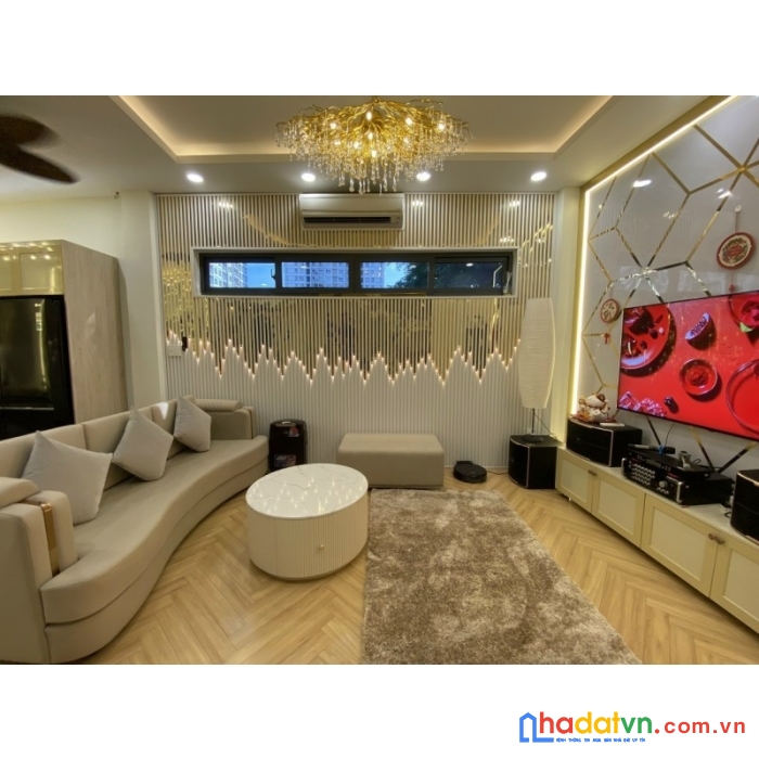 Bán nhà tân bình hxh biệt thự mini ngang 8m 3 tầng đẹp lung linh sát mặt tiền trương công định 6.4