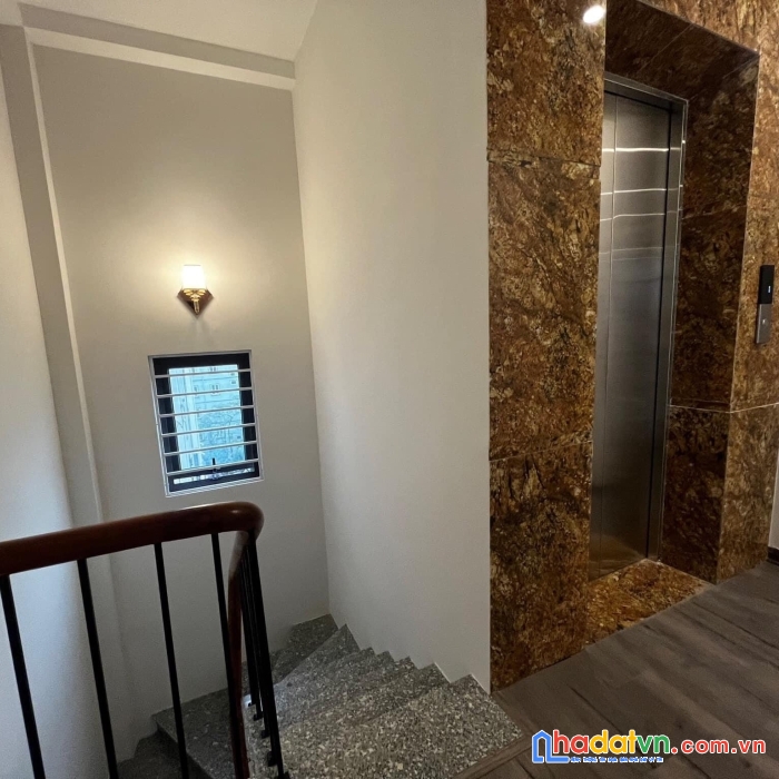 Bán nhà phố bùi xương trạch, ô tô qua, kinh doanh, văn phòng, 43m2, 6 tầng, thang máy, giá 5,7 tỷ