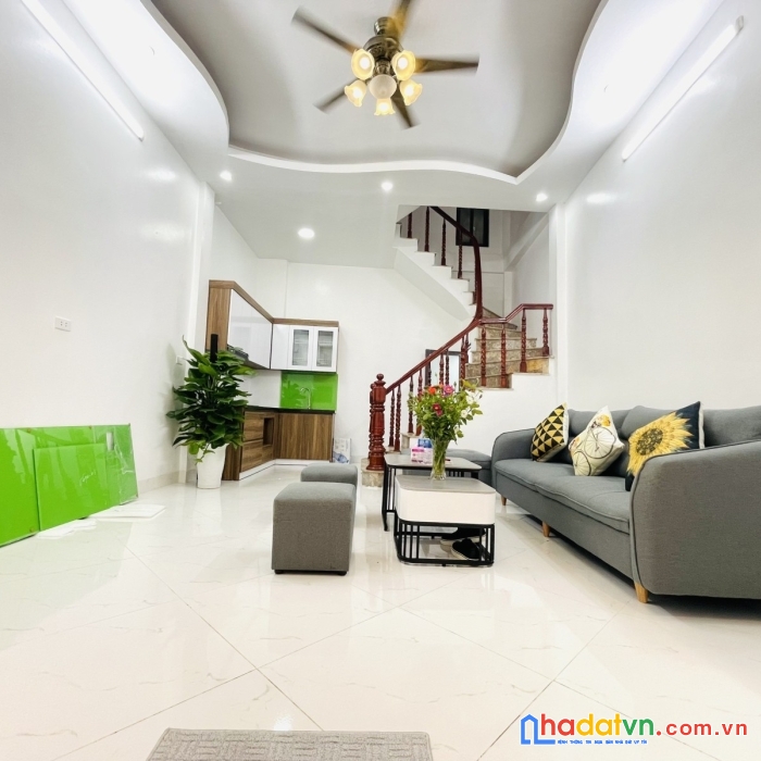 Bán nhà nguyễn an ninh, hoàng mai, 30m, 5t, mới koong, full nội thất, nhỉnh 3 tỷ.