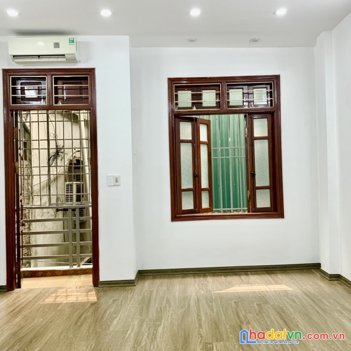 Bán nhà nguyễn an ninh, hoàng mai, 30m, 5t, mới koong, full nội thất, nhỉnh 3 tỷ.