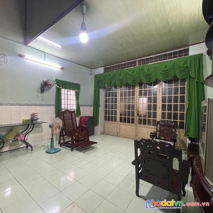 Bán mặt tiền kinh doanh khủng, 270m2, khuông việt,phú trung, tân phú,