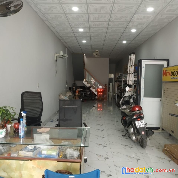 Chính chủ bán nhà mặt tiền kinh doanh đường  tỉnh lộ 10, 120m2 chỉ 10.8 tỷ, lề 4m