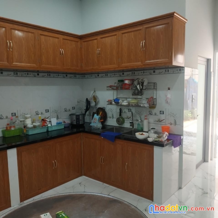 Chính chủ bán nhà mặt tiền kinh doanh đường  tỉnh lộ 10, 120m2 chỉ 10.8 tỷ, lề 4m