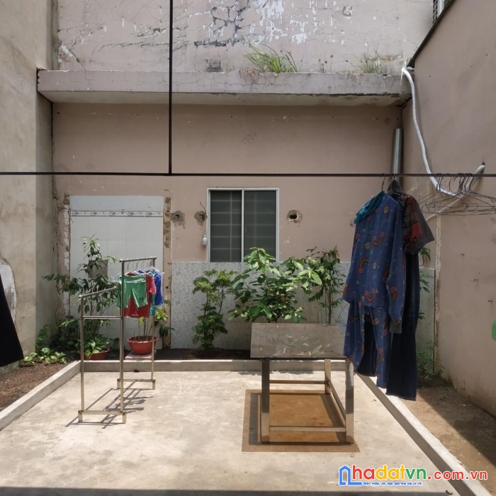 Chính chủ bán nhà mặt tiền kinh doanh đường  tỉnh lộ 10, 120m2 chỉ 10.8 tỷ, lề 4m