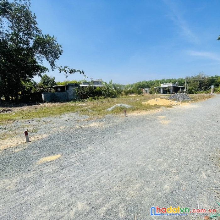 Bán nền đất ngộp gần quốc lộ giá rẻ
