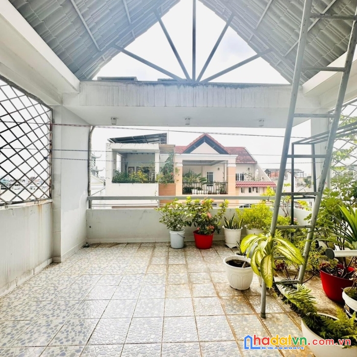 Siêu phẩm lê văn sỹ, ngang 5m, hxt vi vu xe hơi vô nhà, 5 tầng, vừa ở vừa kd, 11.5 tỷ, hiếm.
