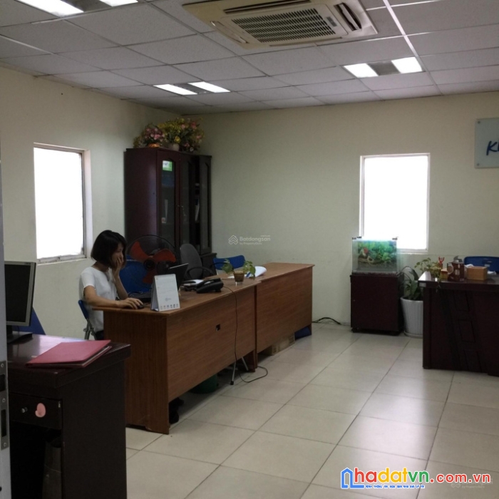 Cần tìm khách thuê vp 40m & 105m giá rẻ
tại 62 đường yên phụ
