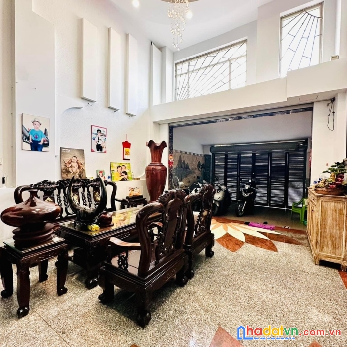 Hxh đẹp nhất phú nhuận, hồ biểu chánh, xe hơi vô nhà, khu cao cấp, 5 tầng 5pn 45m2 12 tỷ