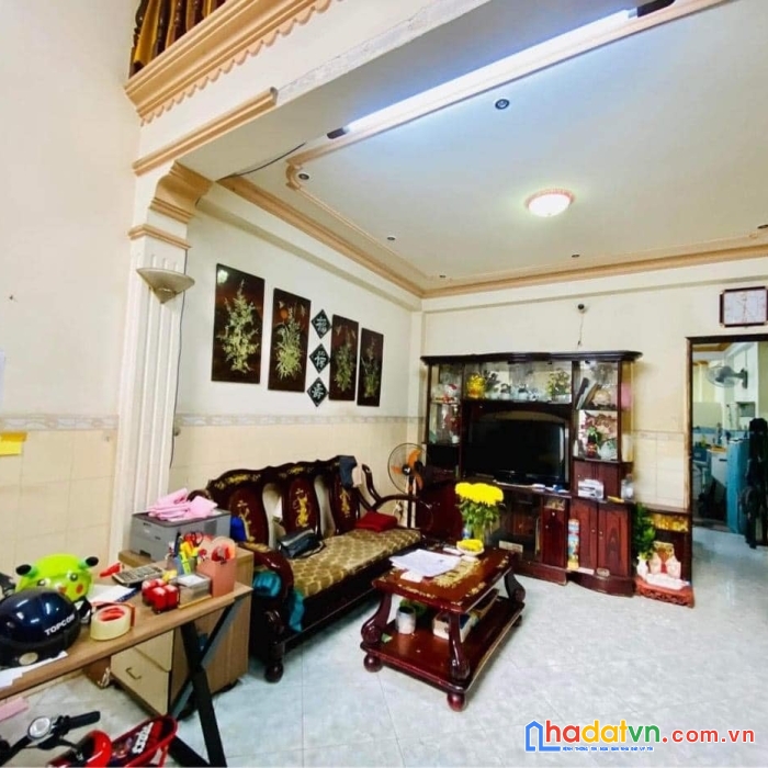 Chủ quyết bán gấp nhà cmt8, hẻm 4m gần chợ hòa hưng, tiện kd, 4 tầng, 65m2, 8.9 tỷ