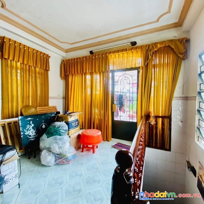 Chủ quyết bán gấp nhà cmt8, hẻm 4m gần chợ hòa hưng, tiện kd, 4 tầng, 65m2, 8.9 tỷ