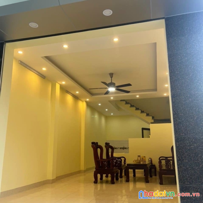 Nhà vạn an gần 50m mới đẹp ngõ ô tô, 2 tỷ 1
