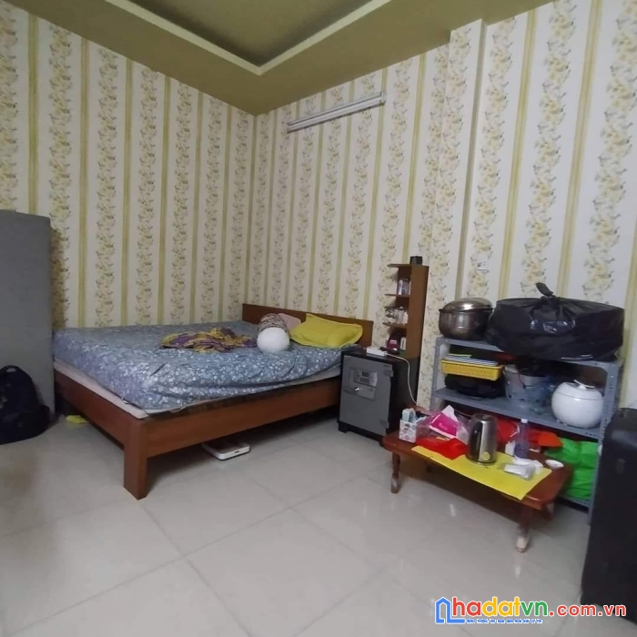 Bán nhà nhỏ, shr trung tâm tân phú. chỉ 2ty