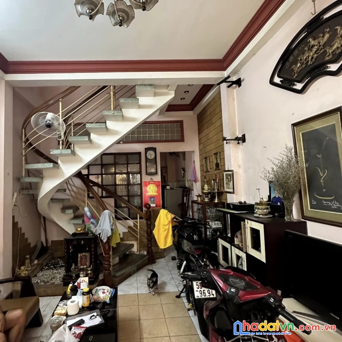 Ngay ngã tư phú nhuận, sát mt phan đăng lưu, hẻm thông thoáng, 4 tầng, 4pn, 32m2, 5.7 tỷ