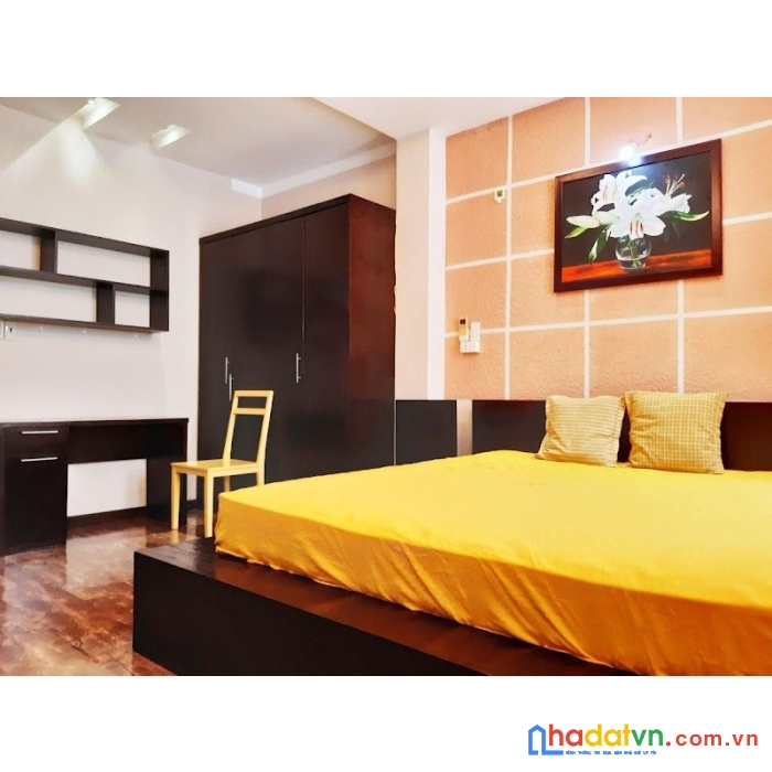 Bán khách sạn 8 tầng quận 12, đang cho thuê 60 triệu 1 tháng.